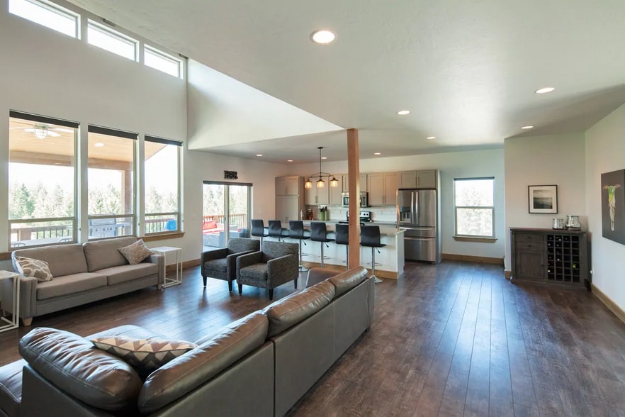 Building Photo - 202 Nelson Dr