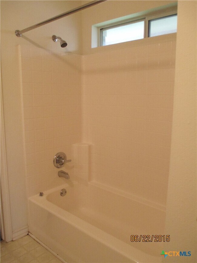 Building Photo - 110 Jocelyn Cir