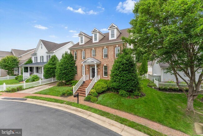 Building Photo - 116 Desales Dr