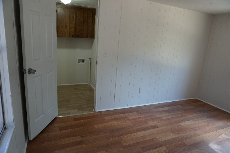 Building Photo - 2554 Lake Douglas Rd