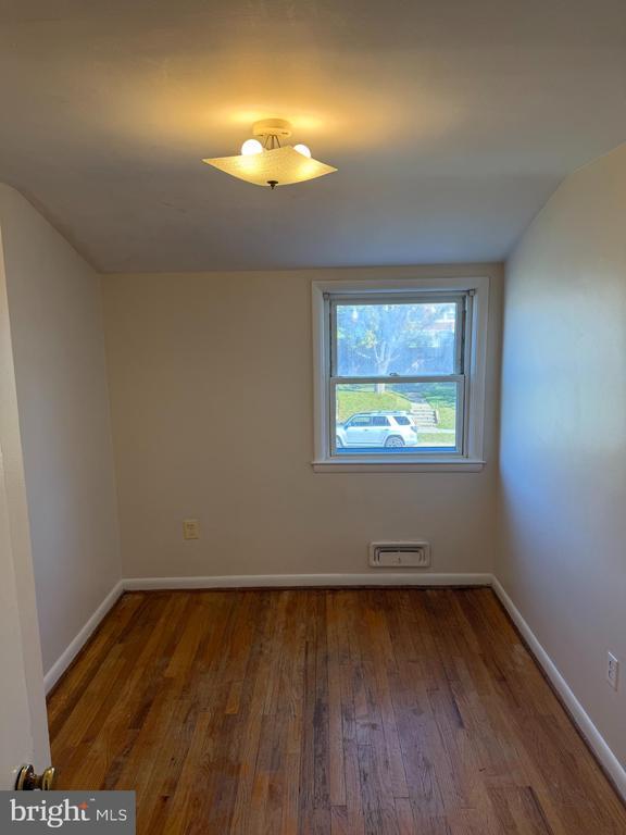 Building Photo - 1117 Linden Ave