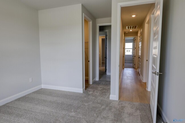 Building Photo - 205 Fallow Cir