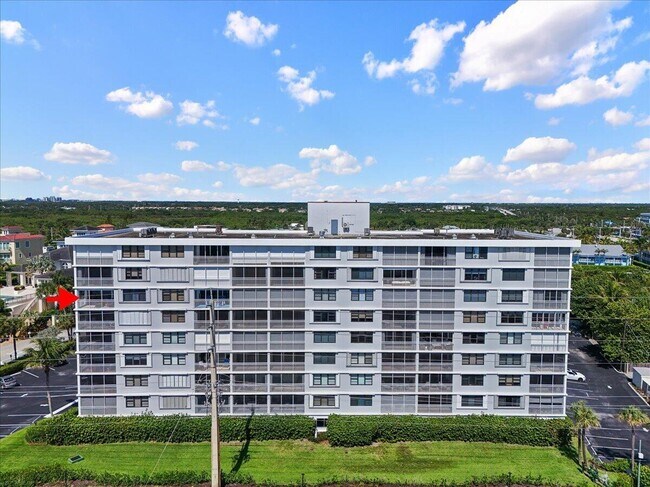 Building Photo - 911 Ocean Dr