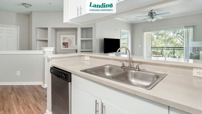 Building Photo - 1000 Plantation Lakes Cir
