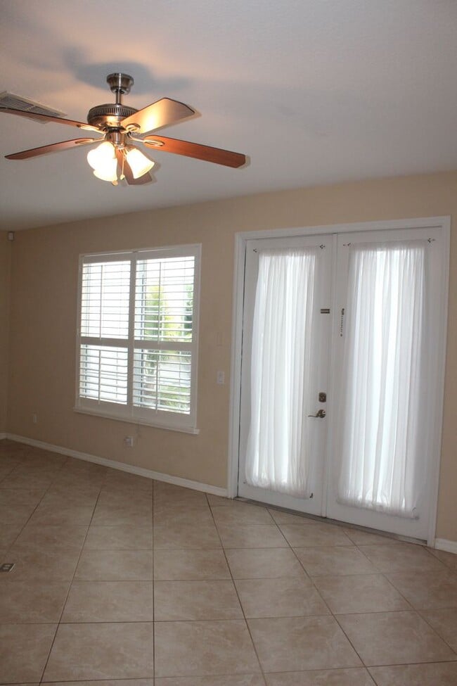 Building Photo - 14252 Confetti Dr