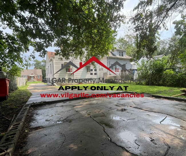 Building Photo - 3 bedrooms, 1 bathroom home in Gary, IN