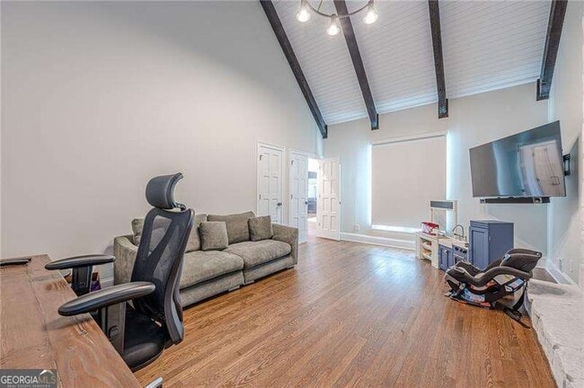 Building Photo - 4562 Columns Dr SE