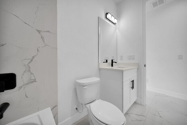 Building Photo - Brand-New Pool Home for Rent – Port Charlo...