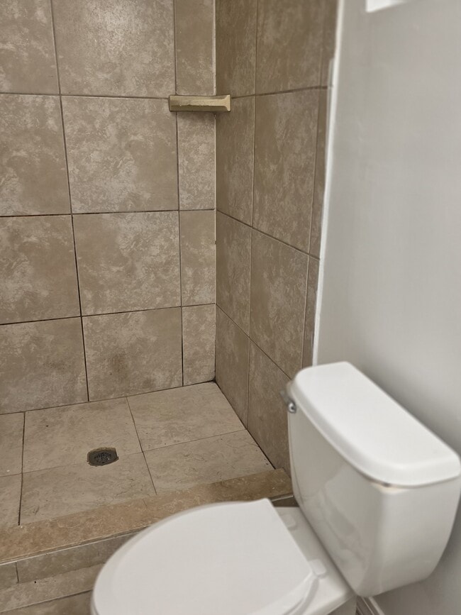 Building Photo - 26671 Sherwood Ln