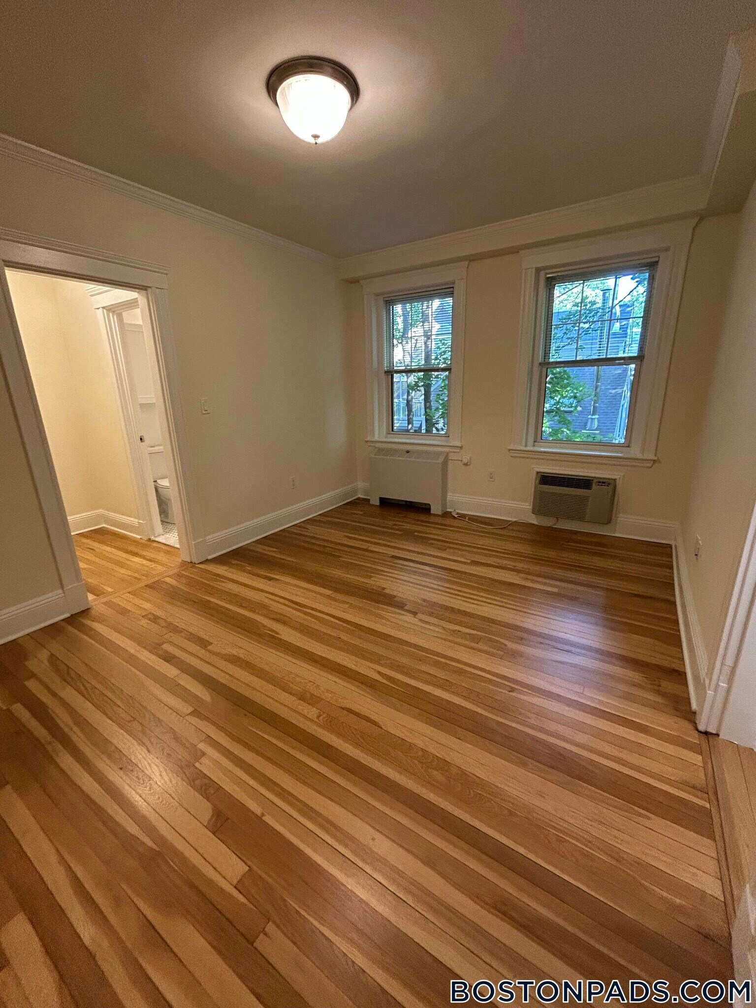 Building Photo - 22 Chauncy St