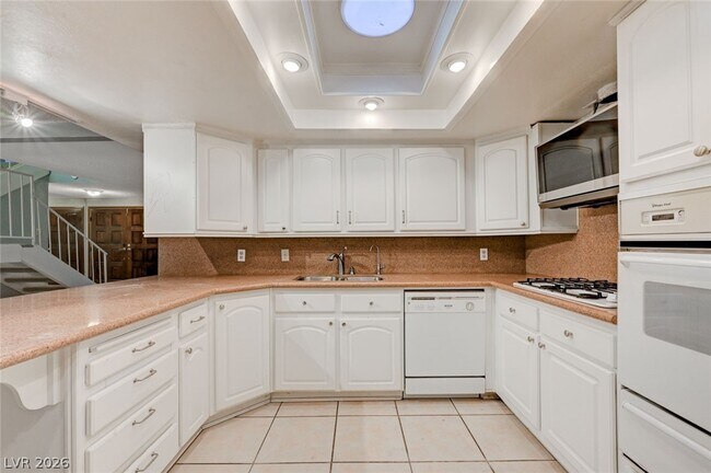 Building Photo - 3518 Blackstone St