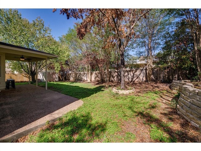 Building Photo - 6710 Breezy Pass