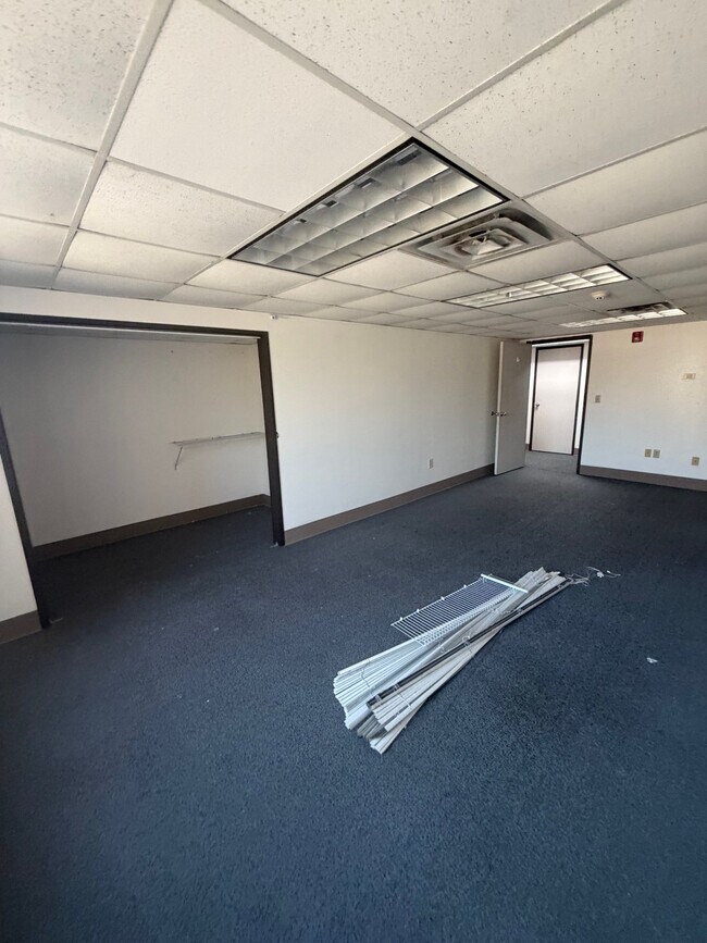 Building Photo - 1115 Columbus Ave