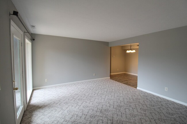Building Photo - 3 bedroom condo for rent with great sunris...