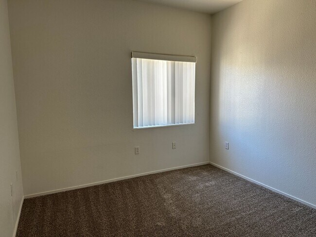 Building Photo - This home combines the best of comfort, se...