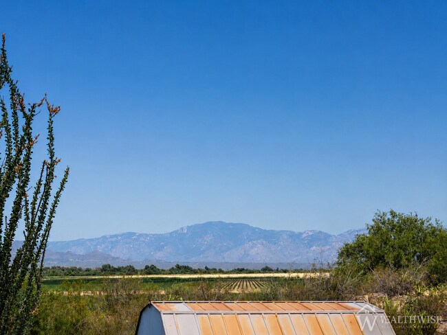 Building Photo - Rare One-Acre Rental Opportunity with Open Farmland Views