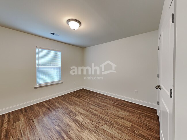 Building Photo - 1300 Ashlyn Ct