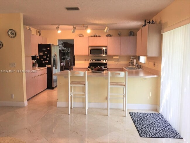 Building Photo - 9316 NW 8th Cir