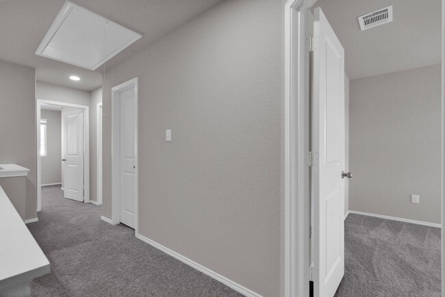Building Photo - 9934 Hazy Bend