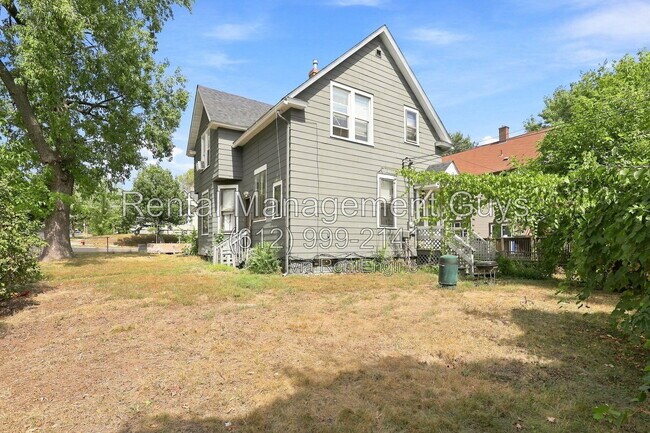 Building Photo - 584 Magnolia Ave E