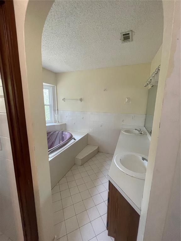 Building Photo - 121 Sweet Gum Dr