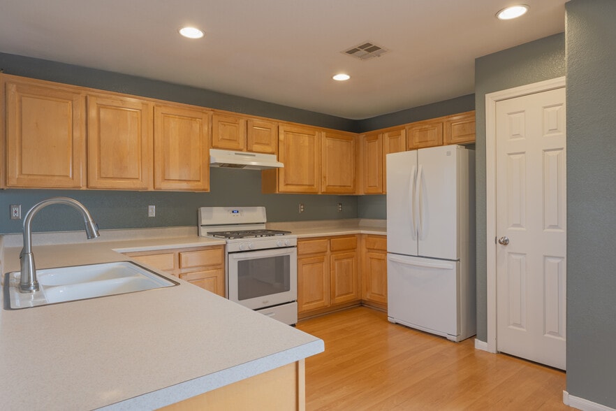 Building Photo - 10343 Keystone Pastures St