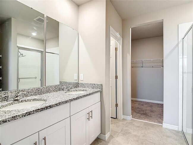 Building Photo - 928 Cambridge Dr