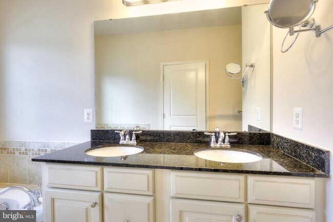 Building Photo - 6300 Santo Place
