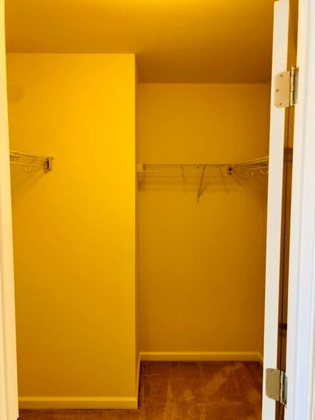 Closet - 4873 Dane Ridge Cir