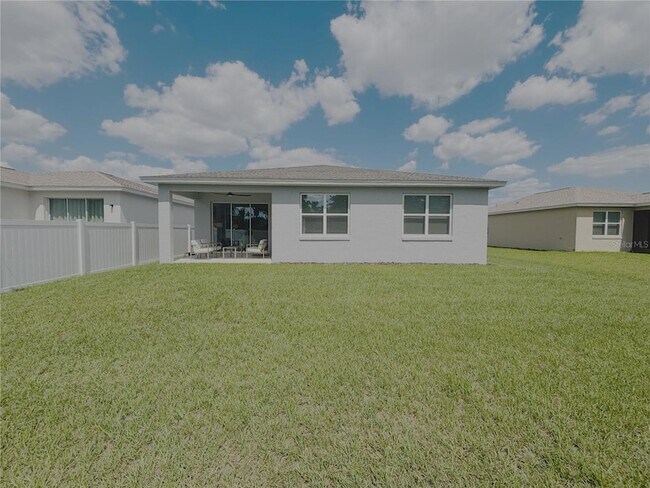Building Photo - 5830 SW 78th Ave Rd