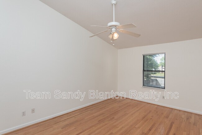 Building Photo - 2300 W Michigan Ave