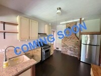 Building Photo - 28 Charles St