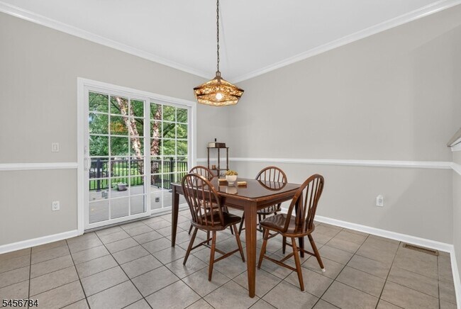 Building Photo - 7 Pinehurst Cir