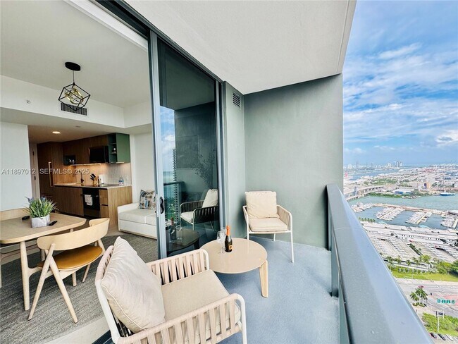 Building Photo - 159 NE 6th St