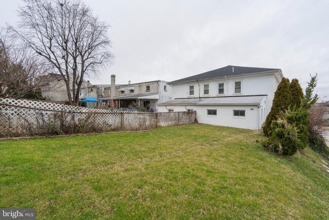 Building Photo - 420 Prospect Ave