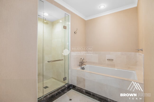 Building Photo - 690 Market St