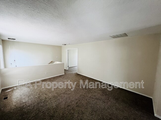 Building Photo - 4257 Altura Mesa Ln NE