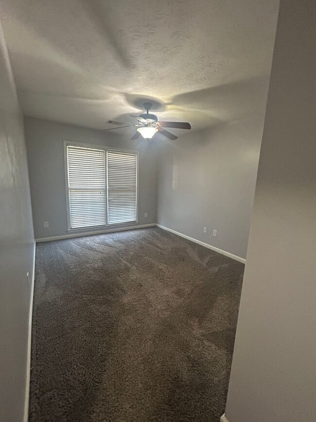 Building Photo - NORTH COLUMBUS