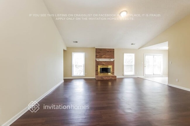 Building Photo - 13505 Thicket Ct