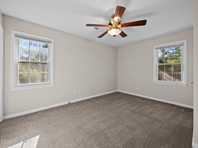 Building Photo - 101 Quality Ln