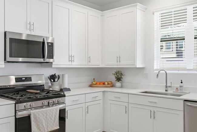 Building Photo - 3251 S Lotus