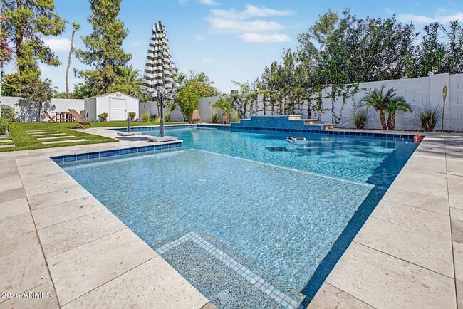 Building Photo - 5017 E Acoma Dr