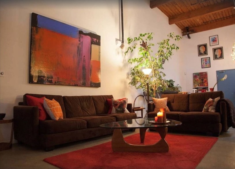 Main living room area - 1924 Union St