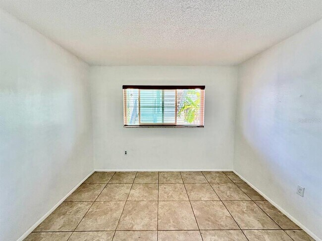 Building Photo - 7560 92nd St
