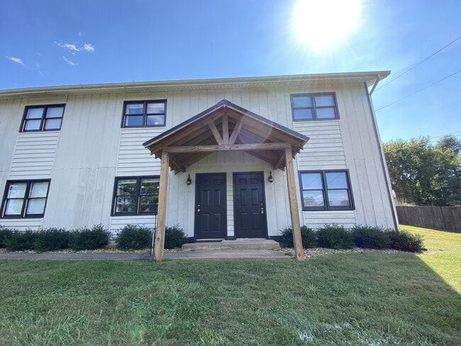 Building Photo - 111 Stamey Ave