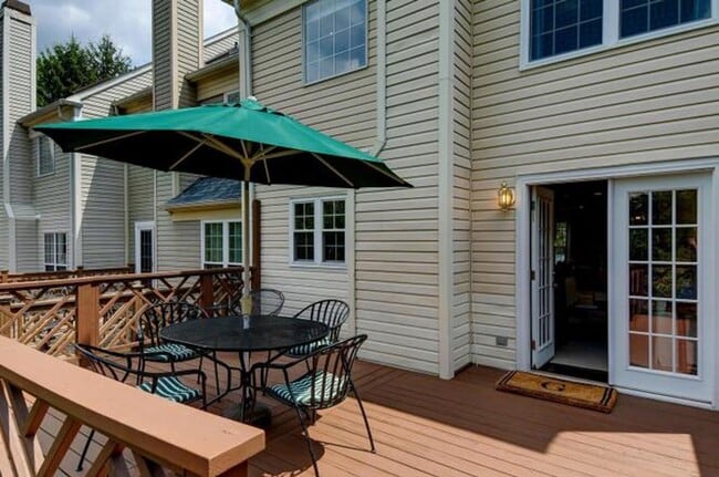 Building Photo - Mays Chapel Chapelgate Townhome | Renovated Main Level + KitchenAid Appliances | Deck Overlooking...