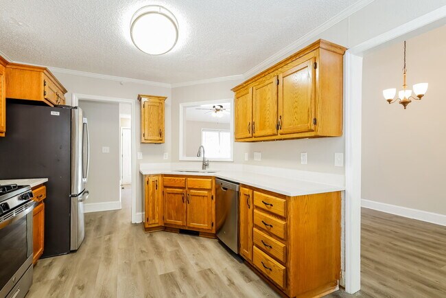 Building Photo - 5406 Branch St