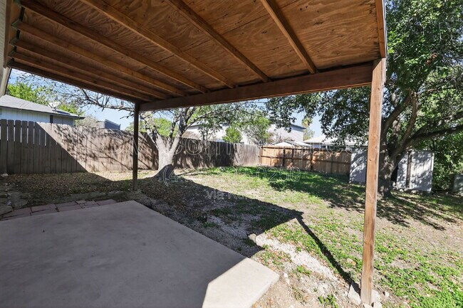 Building Photo - 6721 Haven Meadow Dr