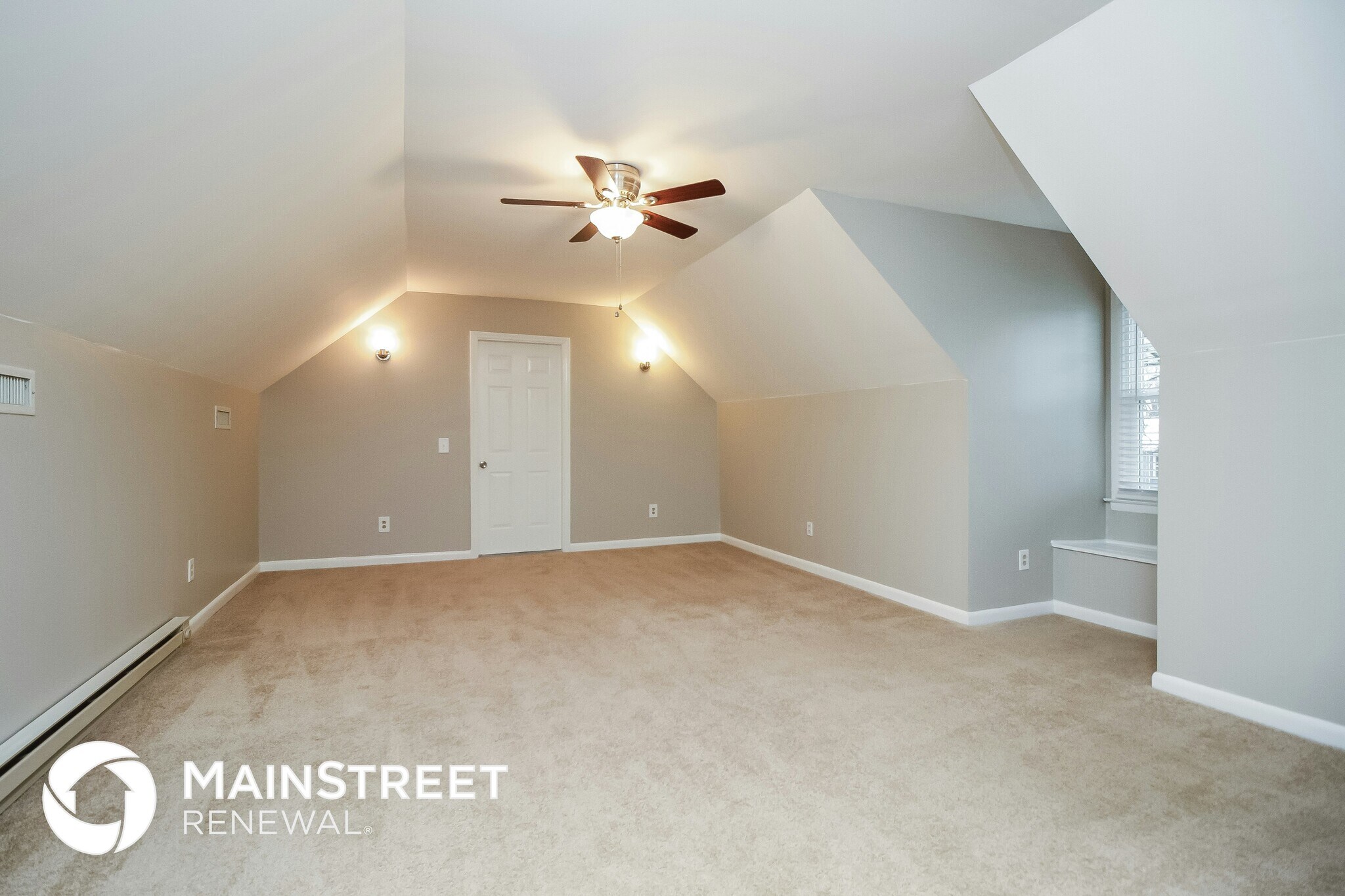 Building Photo - 1816 Holloway Cir