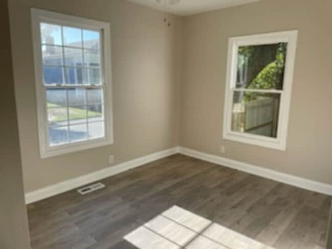 Building Photo - For Rent – Historic 3 Bed, 2 Bath Home Jus...